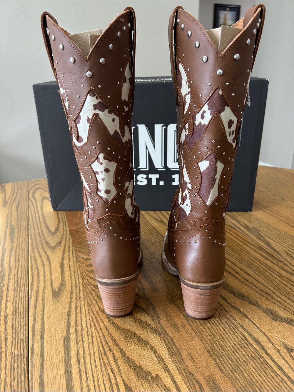 dingo Untamed Leather Wester Boots with heel, Brown Cow Print, size 7.5, NIB - Picture 9 of 13